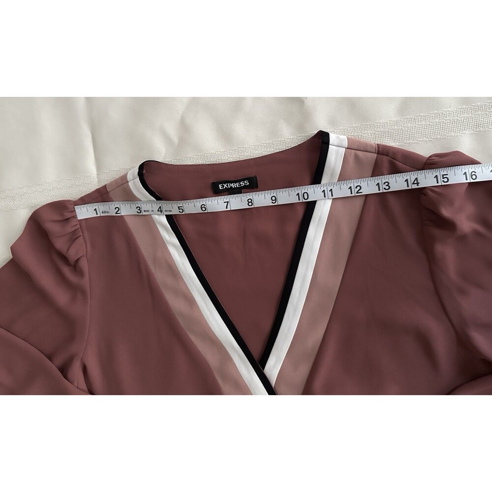 Express Women's Color-Block V-Neck Blouse - Size M - Mauve Taupe- Long Sleeve - Picture 9 of 16